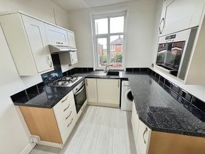 Kitchen- click for photo gallery
